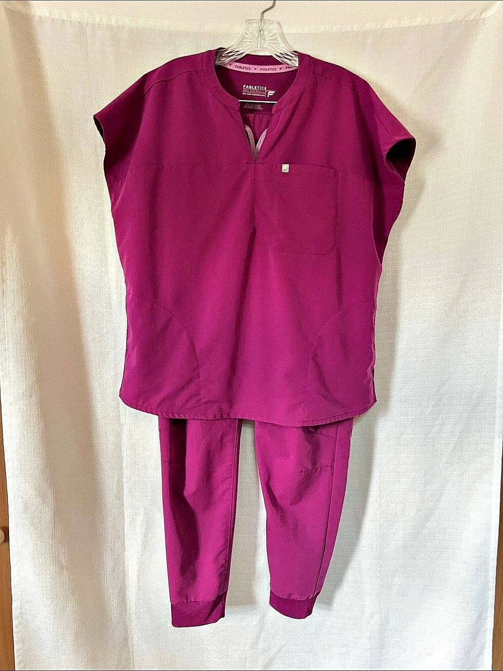 Fabletics Women's Evolve Athletic Top & Jogger Set Size Large
